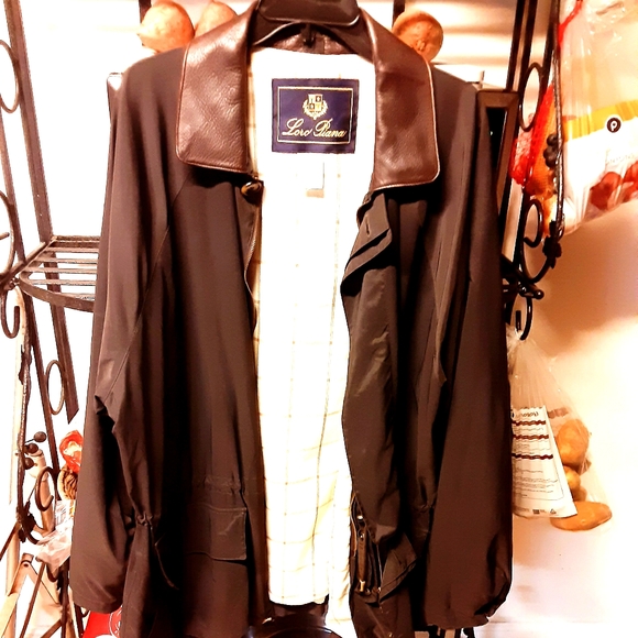 Jacket - Picture 1 of 2